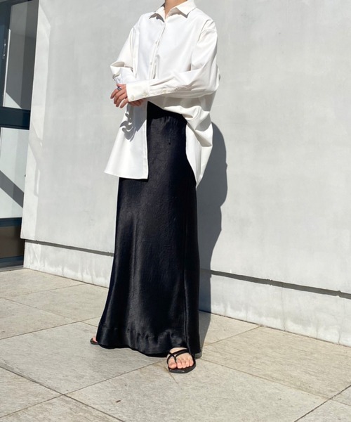 CEL ANSWER（シーイーエルアンサー）の「オーバーサイズテーラードシャツ（シャツ/ブラウス・レディース・ホワイト/ネイビー・FREE）」の18枚目の写真