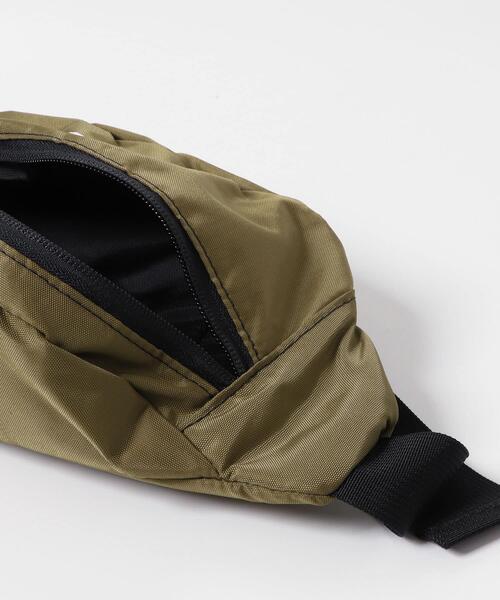 ITEMS URBANRESEARCH（アイテムズ アーバンリサーチ）の「WILD WALLETS　Fanny Pack（ショルダーバッグ・メンズ・ブラック/グリーン/ブルー/ベージュ系その他・-）」の11枚目の写真