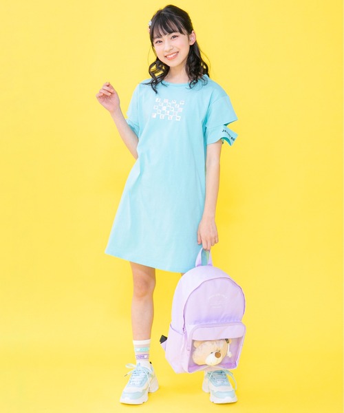 JENNI belle（ジェニィベル）の「【WEB限定】袖スリットワンピ（ワンピース・キッズ・ブラック/ミント・150cm/140cm/130cm/160cm）」の4枚目の写真