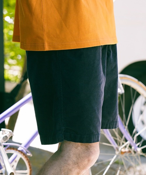 BAYFLOW(ベイフロー)の「ライトコーデュロイ リラックスショートパンツ(その他パンツ・メンズ・グレー/チャコール/ブルー/ブラウン・SMALL/MEDIUM/LARGE)」の3枚目の写真