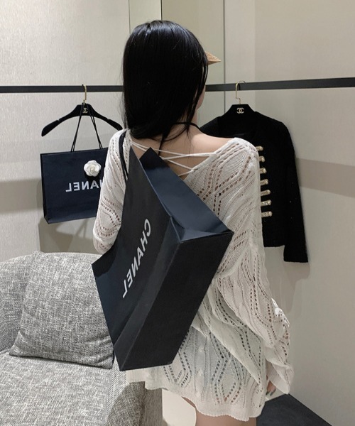 Achic（アシック）の「メッシュ透かし編みVネックニットプルオーバー（ニット/セーター・レディース・ブラック/ホワイト・M）」の16枚目の写真