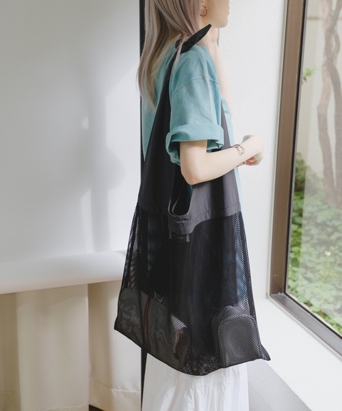 WHIMSIC（ウィムジック）の「【UNISEX】マルチウェイメッシュアズマバッグ（トートバッグ・メンズ・ブラック/グレー/オフホワイト・FREE）」の6枚目の写真