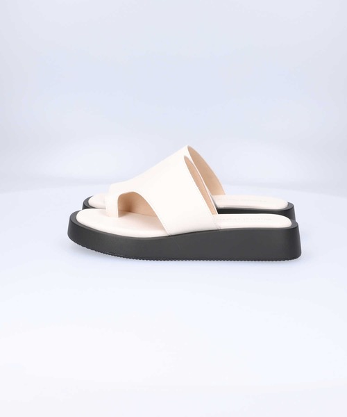 Right-on（ライトオン）の「厚底トングサンダル（サンダル・レディース・ホワイト/ブラック・M/L/XL/S）」の4枚目の写真