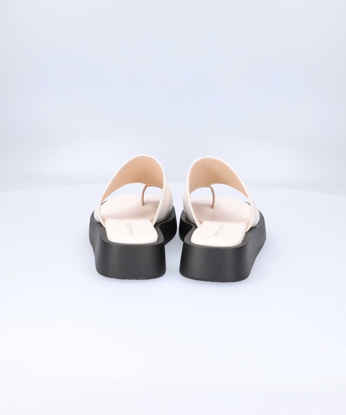 Right-on（ライトオン）の「厚底トングサンダル（サンダル・レディース・ホワイト/ブラック・M/L/XL/S）」の5枚目の写真