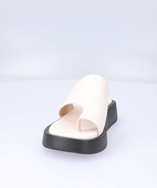 Right-on（ライトオン）の「厚底トングサンダル（サンダル・レディース・ホワイト/ブラック・M/L/XL/S）」の8枚目の写真