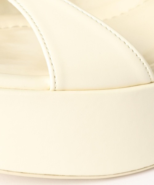 LOWRYS FARM(ローリーズファーム)の「ストラップフウサンダル 964190(サンダル・レディース・オレンジ/ブラック/アイボリー・MEDIUM/LARGE)」の14枚目の写真