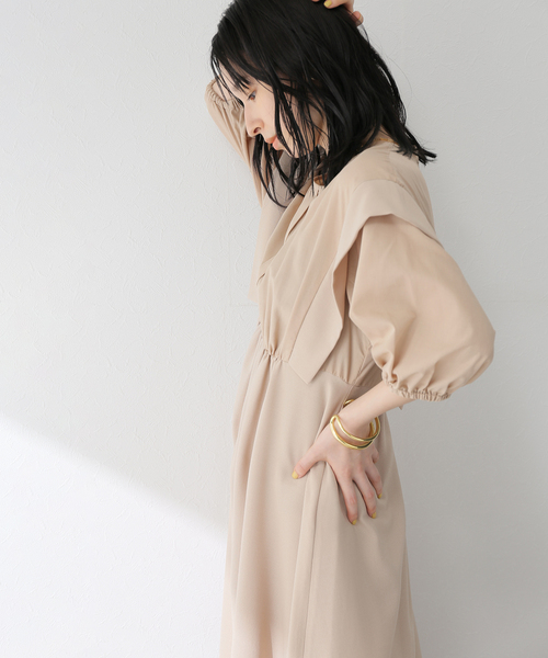 美品⭐️ne Quittez pas スキッパーピンタックワンピース ベージュ ne Quittez pas＊スキッパーピンタックワンピース フリー ホワイト