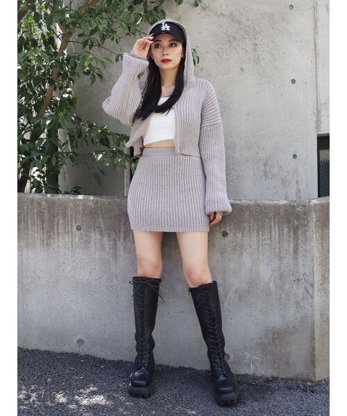 EVRIS（エヴリス）の「リブニットミニスカート【セットアップ着用可能】（スカート・レディース・グレー/ブラック/ベージュ・FREE）」の21枚目の写真