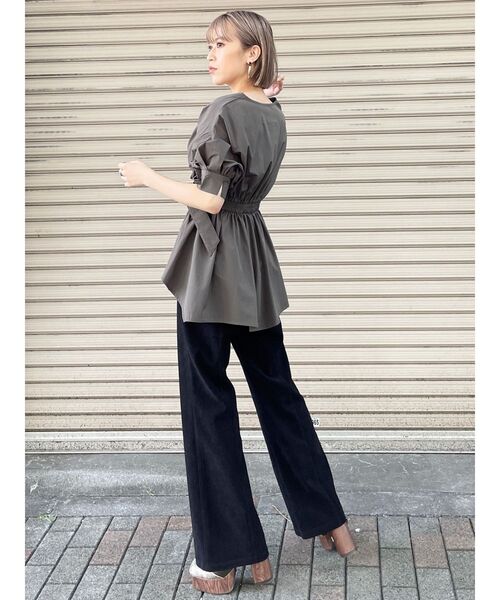 MURUA（ムルーア）の「カシュクールペプラムシャツ（シャツ/ブラウス・レディース・モカ/ホワイト/ブラック・FREE）」の15枚目の写真