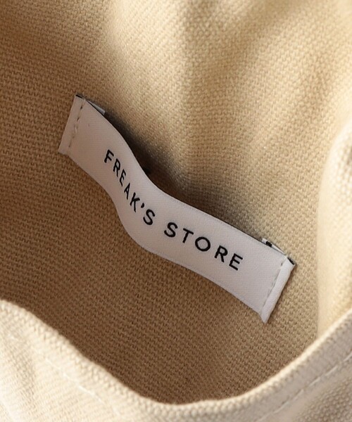 FREAK'S STORE（フリークスストア）の「キャンバス ニュースペーパーバッグ/ワンポイントDカン付き ビッグキャンバス ワークショルダーバッグ（ショルダーバッグ・メンズ・ホワイト/ブラック/ベージュ/オリーブ/ナチュラル・ONE SIZE）」の7枚目の写真
