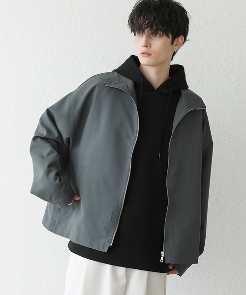 ASTRONOMY(アストロノミー)の「Buyer's Select/ポリツイルハイネックショートブルゾン(ブルゾン・メンズ・ブルー/オフホワイト/ブラック/チャコール・XL/M/L)」の6枚目の写真