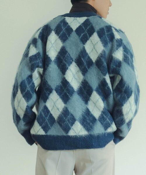 ITEMS URBANRESEARCH（アイテムズ アーバンリサーチ）の「アーガイルモヘア オーバーサイズニットカーディガン（ニット/セーター・メンズ・ブラウン/ネイビー/グレー・MEDIUM/LARGE）」の15枚目の写真