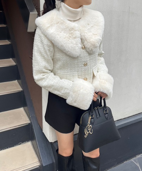 one after another NICE CLAUP（ワンアフターアナザーナイスクラップ）の「ハートボタンハイネックニット（ニット/セーター・レディース・オフホワイト/ブラック/ピンク/杢グレー/ホワイト×ブラック・FREE）」の10枚目の写真