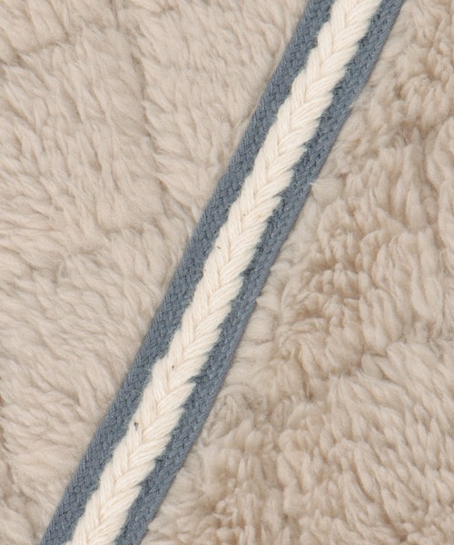 LBC（エルビーシー）の「キルンケットブランケット M（ブランケット・レディース・グレー/ダークグレー/オフホワイト/レッド・FREE）」の10枚目の写真