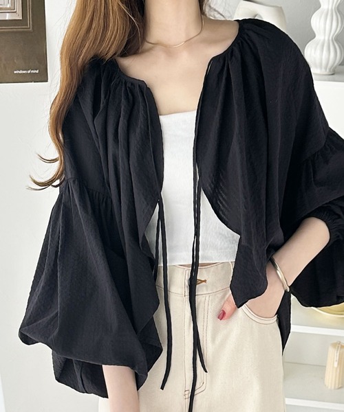 classicalelf（クラシカルエルフ）の「サッカー素材でトレンド感。綿100％前後2wayショート丈リボンカーディガンブラウス（シャツ/ブラウス・レディース・モカ/オフホワイト/ブラック・X-LARGE/SMALL/MEDIUM/LARGE）」の12枚目の写真