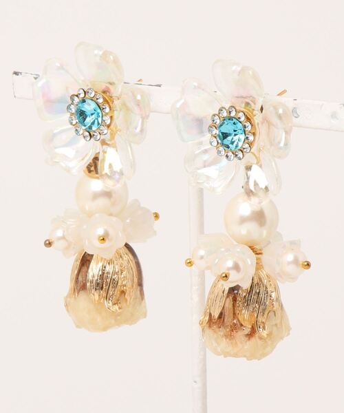 tone(トーン)の「【Mermaid Pink】オーロラカラービジュードライフラワーピアス【推し活】(MA)(ピアス(両耳用)・レディース・イエロー/ピンク/パープル/ブラック/レッド/グリーン/オレンジ/ホワイト/ブルー・FREE)」の4枚目の写真