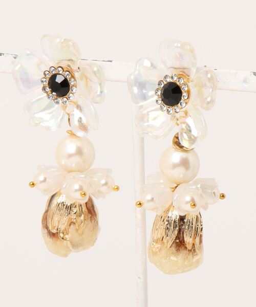 tone(トーン)の「【Mermaid Pink】オーロラカラービジュードライフラワーピアス【推し活】(MA)(ピアス(両耳用)・レディース・イエロー/ピンク/パープル/ブラック/レッド/グリーン/オレンジ/ホワイト/ブルー・FREE)」の2枚目の写真