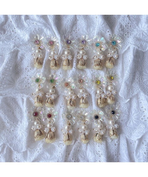 tone(トーン)の「【Mermaid Pink】オーロラカラービジュードライフラワーピアス【推し活】(MA)(ピアス(両耳用)・レディース・イエロー/ピンク/パープル/ブラック/レッド/グリーン/オレンジ/ホワイト/ブルー・FREE)」の14枚目の写真
