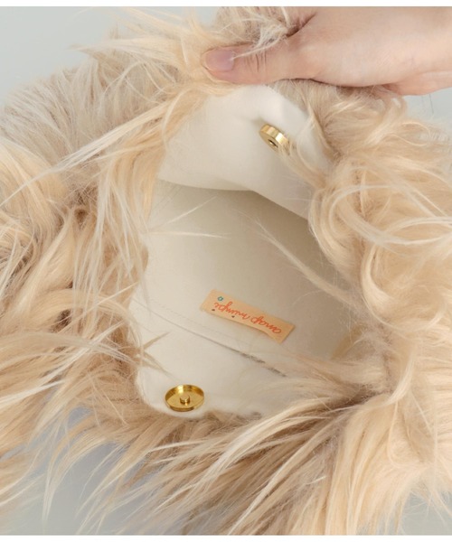 anap mimpi（アナップミンピ）の「シャギーファー スクエア ショルダーバッグ（ショルダーバッグ・レディース・ブラック/ベージュ・FREE）」の5枚目の写真