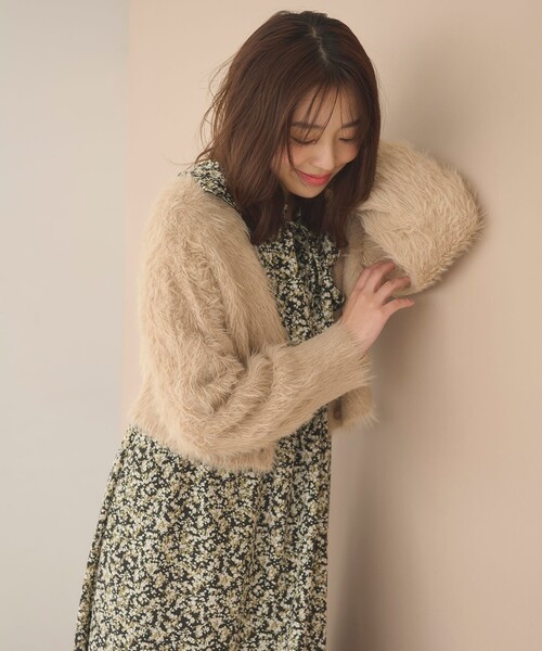 Feroux（フェルゥ）の「【洗える】シャギーショート カーディガン（カーディガン/ボレロ・レディース・レッド系/ベージュ系・F）」の6枚目の写真
