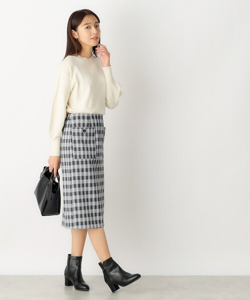 index（インデックス）の「◆≪5color≫ ビジューハイネックドルマンニット/ボリューム袖【洗濯機洗い可】（ニット/セーター・レディース・ピンク/ブルー系その他/ダークブラウン系7/ライトグレー/ホワイト系9・36/42/38/40）」の13枚目の写真