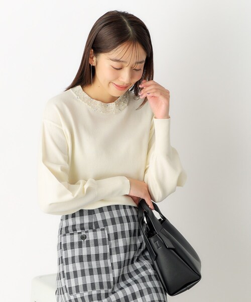 index（インデックス）の「◆≪5color≫ ビジューハイネックドルマンニット/ボリューム袖【洗濯機洗い可】（ニット/セーター・レディース・ピンク/ブルー系その他/ダークブラウン系7/ライトグレー/ホワイト系9・36/42/38/40）」の14枚目の写真