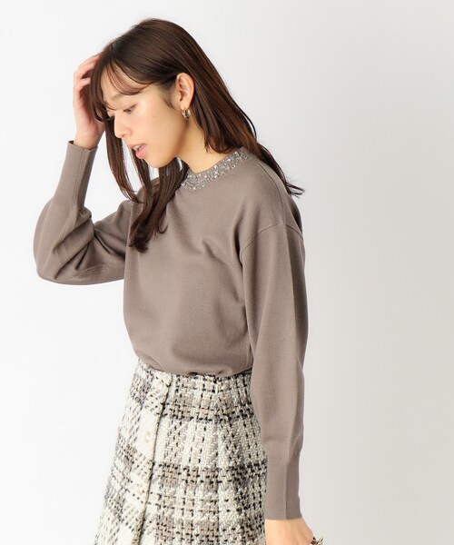 index（インデックス）の「◆≪5color≫ ビジューハイネックドルマンニット/ボリューム袖【洗濯機洗い可】（ニット/セーター・レディース・ピンク/ブルー系その他/ダークブラウン系7/ライトグレー/ホワイト系9・36/42/38/40）」の17枚目の写真
