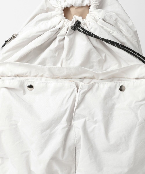 niko and...（ニコアンド）の「オリジナルWポケットナップサック（バックパック/リュック・レディース・ブラック/アイボリー/ブルー・0）」の15枚目の写真