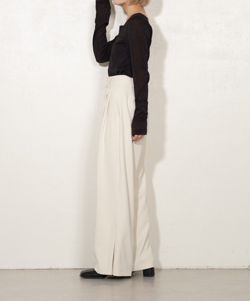 Lui's(ルイス)の「ハイウエストサイドベンツスリットワイドパンツ(その他パンツ・レディース・オフホワイト/ブラック・FREE)」の9枚目の写真