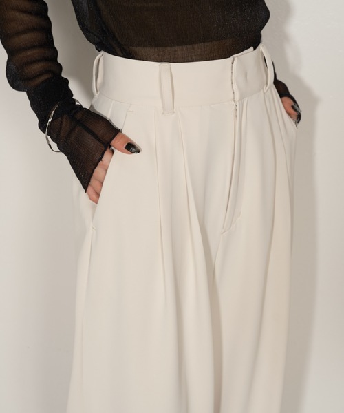 Lui's(ルイス)の「ハイウエストサイドベンツスリットワイドパンツ(その他パンツ・レディース・オフホワイト/ブラック・FREE)」の18枚目の写真