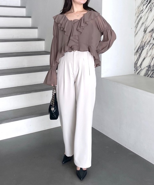 mysty woman(ミスティウーマン)の「バックルベルトストレートパンツ 104446(その他パンツ・レディース・イエロー系その他/ブラック/アイボリー・FREE)」の20枚目の写真