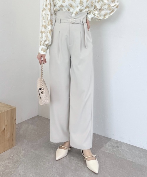 mysty woman(ミスティウーマン)の「バックルベルトストレートパンツ 104446(その他パンツ・レディース・イエロー系その他/ブラック/アイボリー・FREE)」の22枚目の写真