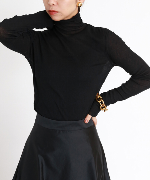 VERMEIL par iena(ヴェルメイユパーイエナ)の「ソフトベールコットンタートルプルオーバー(Tシャツ/カットソー・レディース・ブラック/アイボリー・FREE)」の20枚目の写真