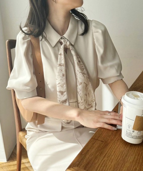 one after another NICE CLAUP（ワンアフターアナザーナイスクラップ）の「スカーフ付きブラウス【ZOZO限定商品】（シャツ/ブラウス・レディース・ホワイト系その他/ベージュ/ブラック/オフホワイト・FREE）」の4枚目の写真