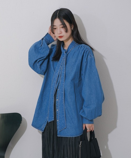 Kastane（カスタネ）の「【2WAY/取り外し可能】デニムボウタイブラウス（シャツ/ブラウス・レディース・ブラック/インディゴブルー・FREE）」の3枚目の写真