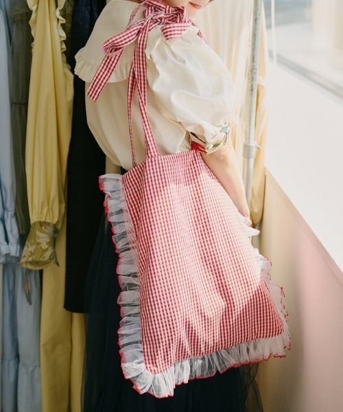 kutir（クティール）の「【クティールとレトロ】チュールフリルリボンチェックトート（トートバッグ・レディース・グリーン/レッド/ブラウン/ライトブルー/ブラック・FREE）」の5枚目の写真