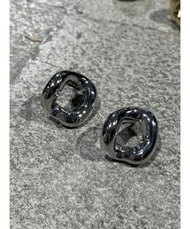 タンクボリュームピアス