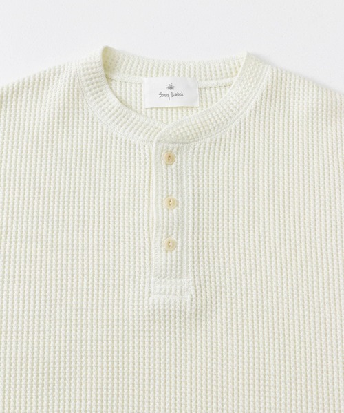 URBAN RESEARCH Sonny Label(アーバンリサーチサニーレーベル)の「ワッフルヘンリーショートスリーブTシャツ(Tシャツ/カットソー・メンズ・オフホワイト/カーキ/ネイビー・MEDIUM/LARGE)」の4枚目の写真