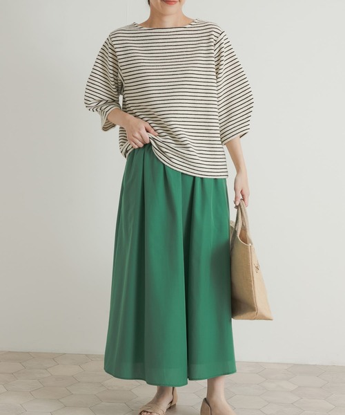 URBAN RESEARCH DOORS（アーバンリサーチドアーズ）の「『UR TECH』カラーフレアスカート（スカート・レディース・グリーン/ネイビー/ベージュ・MEDIUM）」の5枚目の写真