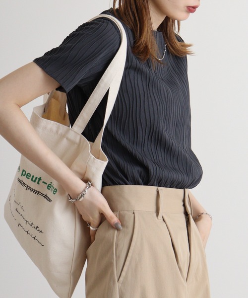 atONE(アットワン)の「atONE リップルストライプ半袖Tシャツ(Tシャツ/カットソー・レディース・グレー系その他/ブラック/チャコール/ブルー/カーキ・M/L)」の20枚目の写真