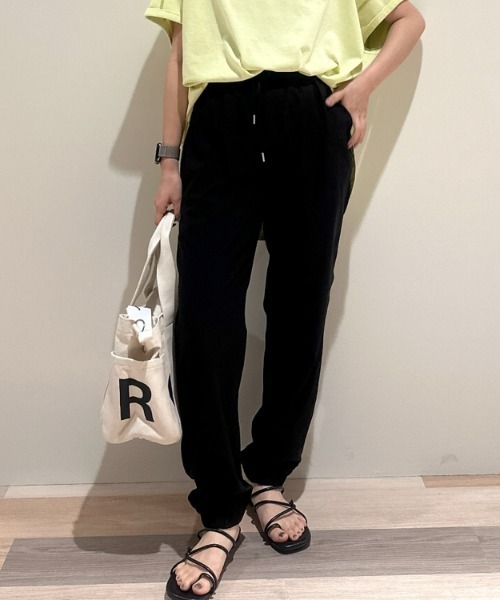 RODEO CROWNS WIDE BOWL（ロデオクラウンズワイドボウル）の「D/S COOL EASY JOG PANTS（その他パンツ・レディース・ブラック/オフホワイト/ライトイエロー/ライトカーキ・SMALL/MEDIUM）」の2枚目の写真