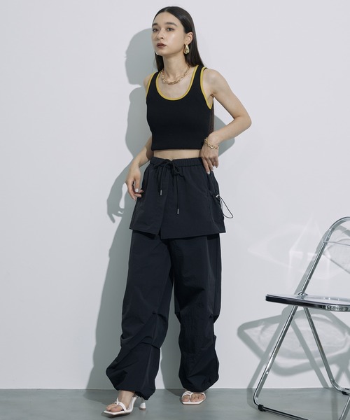 SEN TOKYO(セントーキョー)の「レイヤードデザインがお洒落。カーゴスカートパンツ(カーゴパンツ・レディース・ブラック/カーキ・M/L)」の4枚目の写真