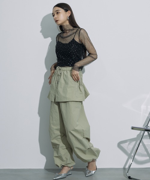 SEN TOKYO(セントーキョー)の「レイヤードデザインがお洒落。カーゴスカートパンツ(カーゴパンツ・レディース・ブラック/カーキ・M/L)」の15枚目の写真