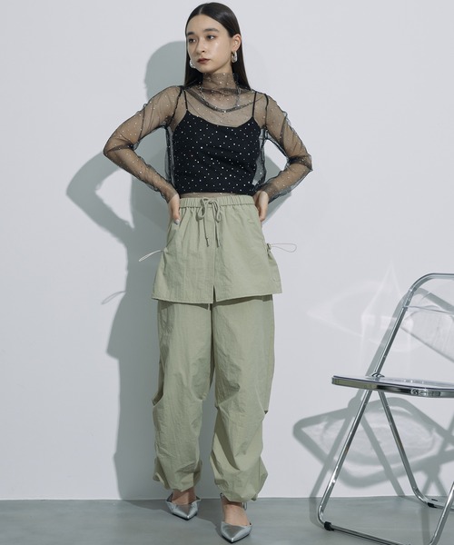 SEN TOKYO(セントーキョー)の「レイヤードデザインがお洒落。カーゴスカートパンツ(カーゴパンツ・レディース・ブラック/カーキ・M/L)」の16枚目の写真