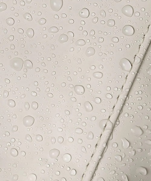 GASTON LUGA(ガストンルーガ)の「GASTON LUGA/ガストンルーガ/SPLASH CROSSBODY BAG(ショルダーバッグ・レディース・グレー/ブラック/ベージュ/チャコールグレー・F)」の17枚目の写真