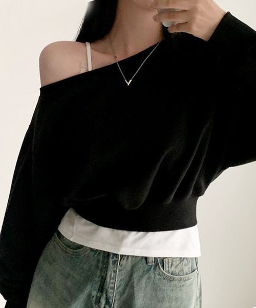 ALTROSE（アルトローズ）の「オフショル スウェット クロップド トップス（Tシャツ/カットソー・レディース・ホワイト/グレー/ブラック・FREE）」の2枚目の写真