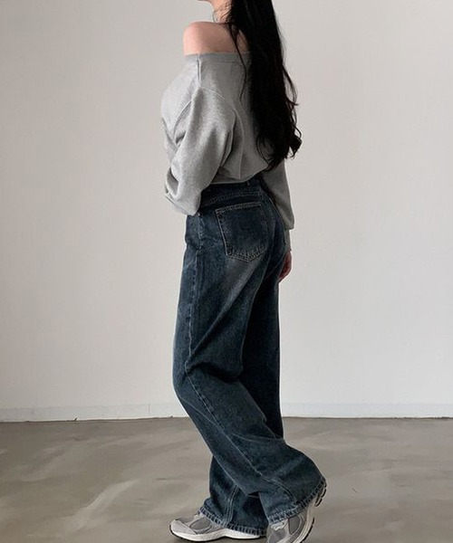 ALTROSE（アルトローズ）の「オフショル スウェット クロップド トップス（Tシャツ/カットソー・レディース・ホワイト/グレー/ブラック・FREE）」の16枚目の写真