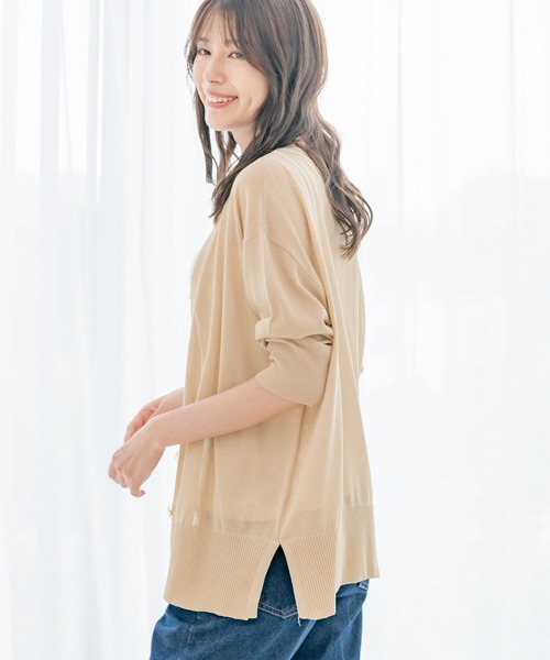 Jayro(ジャイロ)の「シアーリラックスシルエットVネックカーディガン(カーディガン/ボレロ・レディース・ブラック/ブルー/ホワイト系その他/ベージュ・M)」の7枚目の写真