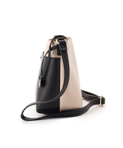 SHOO・LA・RUE(シューラルー)の「◆【軽量】3層ショルダーバッグ(ショルダーバッグ・レディース・グレー/ブラック/ベージュ系4・00)」の6枚目の写真