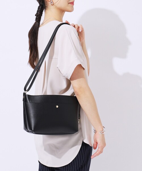 SHOO・LA・RUE(シューラルー)の「◆【軽量】3層ショルダーバッグ(ショルダーバッグ・レディース・グレー/ブラック/ベージュ系4・00)」の17枚目の写真